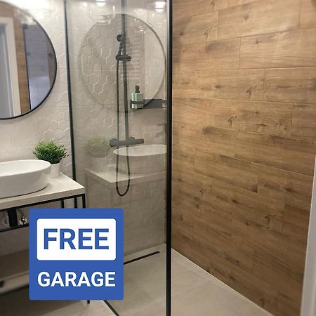 Ceglana Park 72 Studio Катовице Экстерьер фото